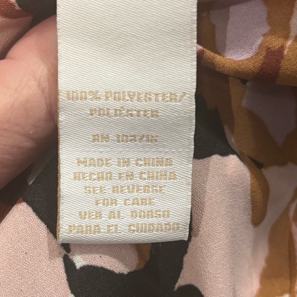 Hope and Harlow Size Medium Shirt - Picture 5 of 5